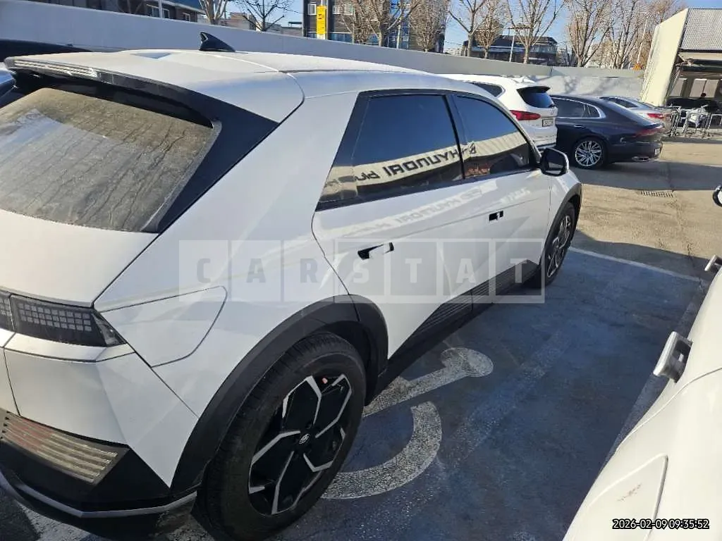 Photo 2 of 23: 2021 Hyundai IONIQ 5 Electric Car — Korean insurance auction
