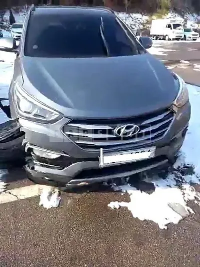 Photo 1 of 47: 2015 Hyundai Santa Fe, VIN KMHSW81UBGU586543 — Korean insurance auction