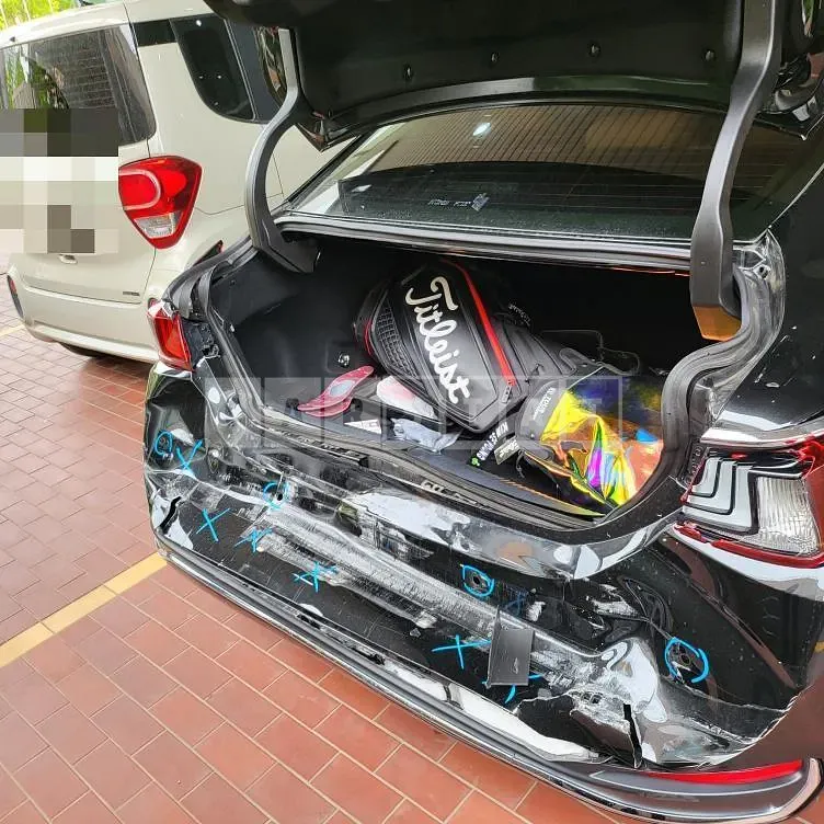 Photo 2 of 6: 2022 Lexus ES300h — Korean insurance auction
