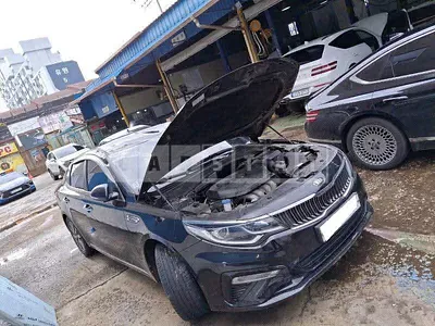 Photo 1 of 2: 2018 Kia K5, VIN KNAGU416BKA301494 — Korean insurance auction