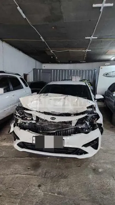 Photo 1 of 6: 2019 Kia K5 2.0 — Korean insurance auction