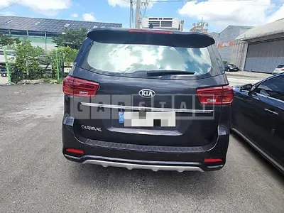 Photo 1 of 12: 2020 Kia Carnivals — Korean insurance auction