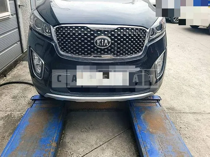 Photo 2 of 12: 2016 Kia Sorento 4WD — Korean insurance auction