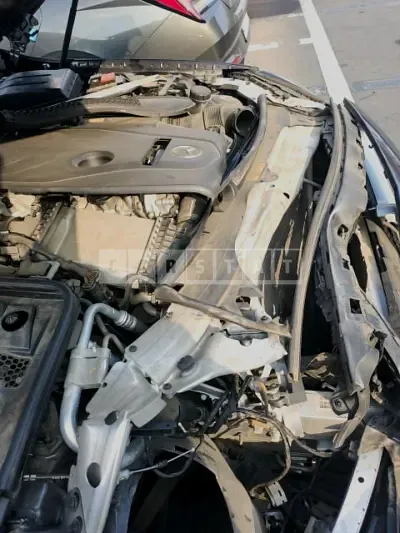 Photo 1 of 9: 2016 Mercedes-Benz C 200, VIN WDDWF4CB1GF221696 — Korean insurance auction