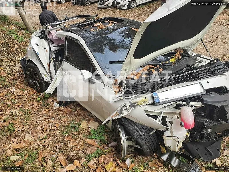 Photo 2 of 10: 2021 Kia K5, VIN KNAG541ABNA169197 — Korean insurance auction