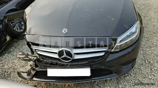 Photo 2 of 32: 2019 Mercedes-Benz C220 d — Korean insurance auction