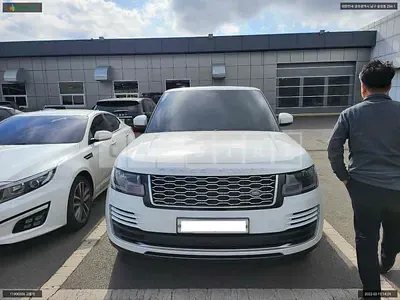 Photo 1 of 11: 2018 Land Rover Range Rover 4.4d, VIN SALGA2BJ4JA500793 — Korean insurance auction