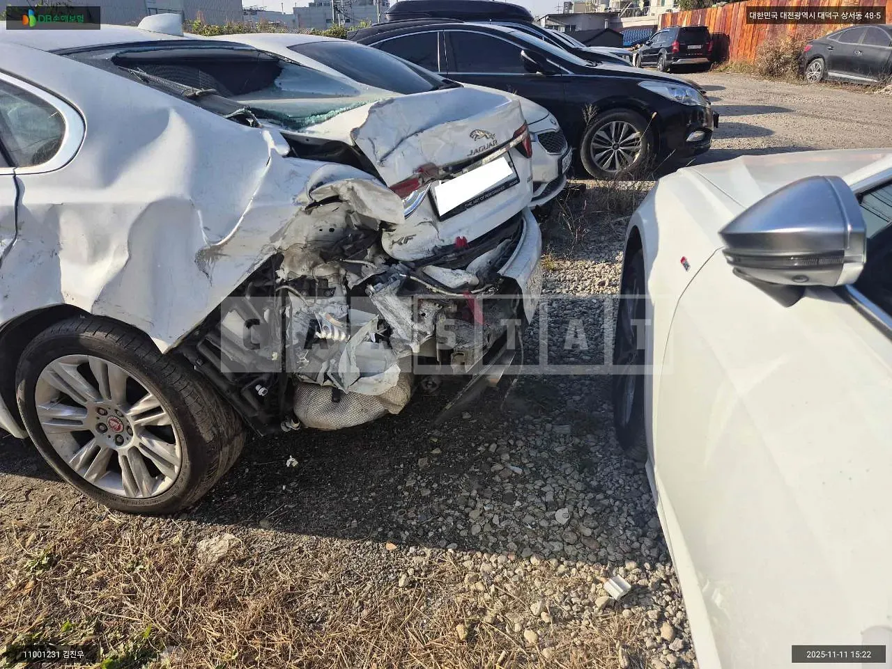 Photo 2 of 19: 2016 Jaguar XF 20d, VIN SAJBB4BN7GCY00405 — Korean insurance auction