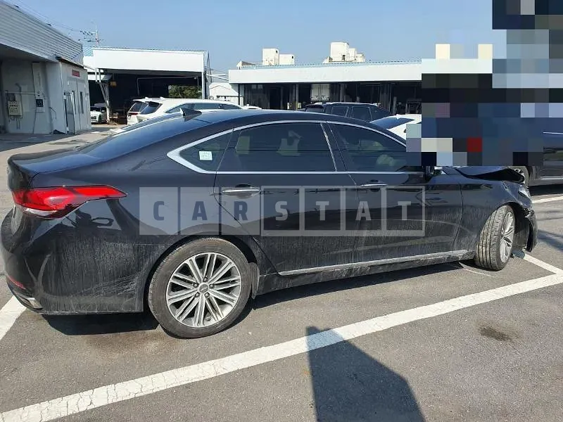 Photo 2 of 6: 2018 Genesis G80 3.3 — Korean insurance auction