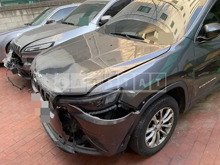 Photo 2 of 22: 2019 Jeep Zip Cherokee 2.4, VIN 1C4PJMCB2KD279933 — Korean insurance auction