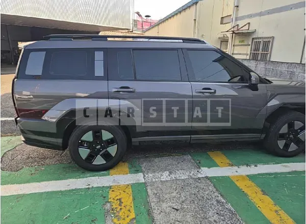 Photo 2 of 25: 2024 Hyundai Santa Fe — Korean insurance auction