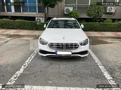 Photo 1 of 23: 2022 Mercedes-Benz E 350 4Matic, VIN W1KZF8GB0PB107727 — Korean insurance auction