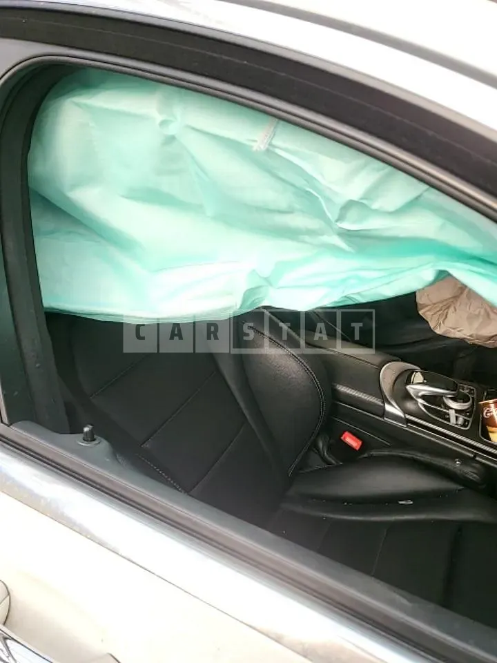 Photo 2 of 28: 2016 Mercedes-Benz C250d 4Matic, VIN WDDWF0KBXGF252567 — Korean insurance auction
