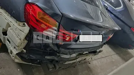 Photo 2 of 9: 2016 BMW M4 Coupe, VIN WBS3R9109GK800034 — Korean insurance auction