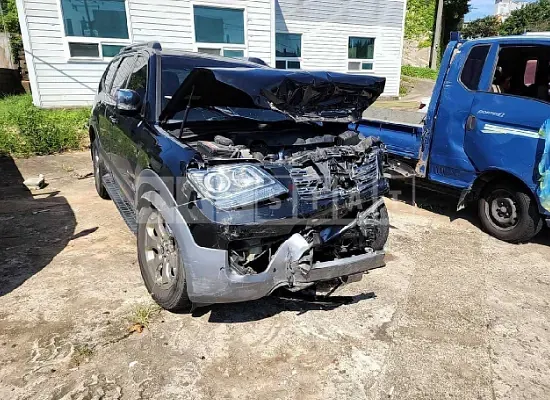 Photo 2 of 10: 2017 Kia Mojave 4WD, VIN KNAKN814DHA161274 — Korean insurance auction