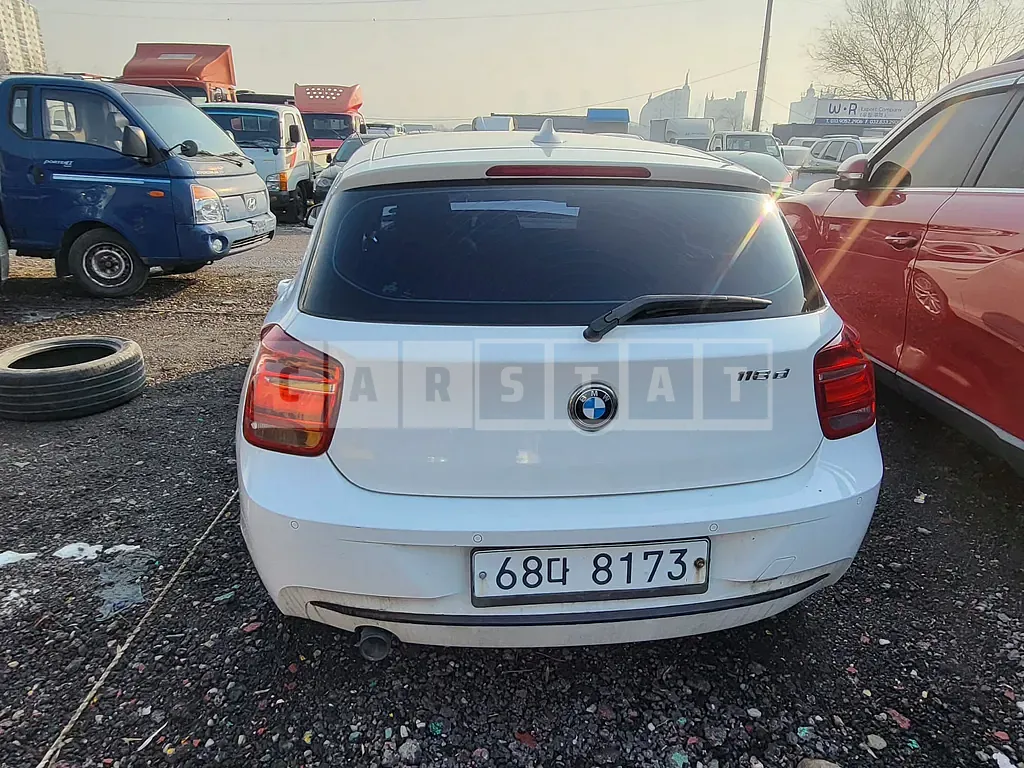 Photo 2 of 11: 2015 BMW 118d — Korean insurance auction