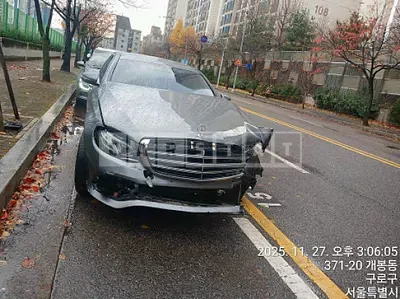 Photo 1 of 13: 2018 Mercedes-Benz E220 d 4Matic — Korean insurance auction