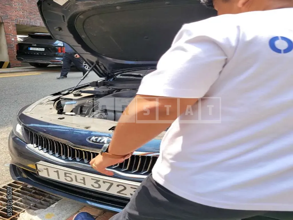 Photo 2 of 15: 2020 Kia K5, VIN KNAGW411BLA388482 — Korean insurance auction