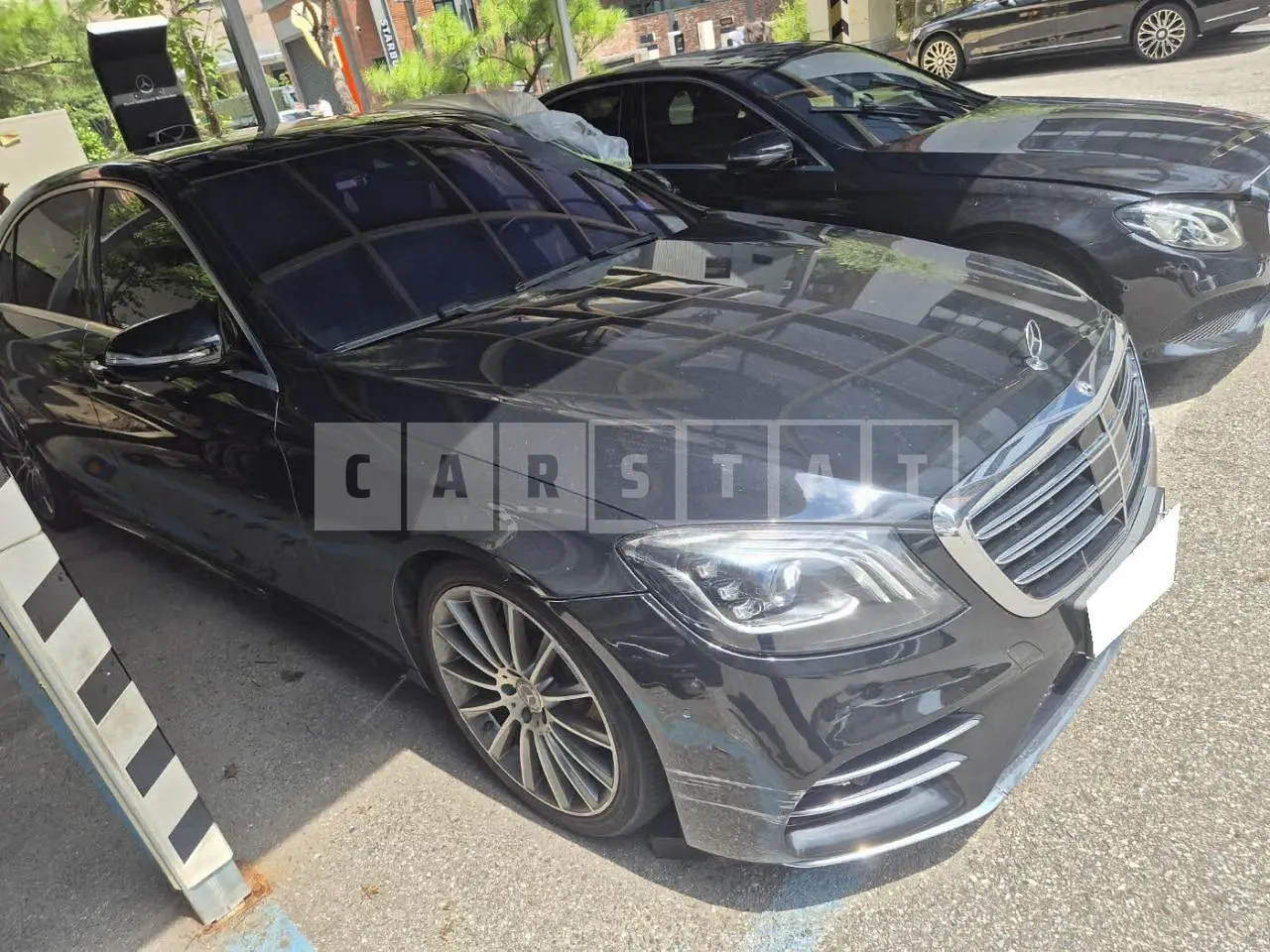 Photo 2 of 17: 2018 Mercedes-Benz S450 L, VIN WDDUG6GB9JA358433 — Korean insurance auction