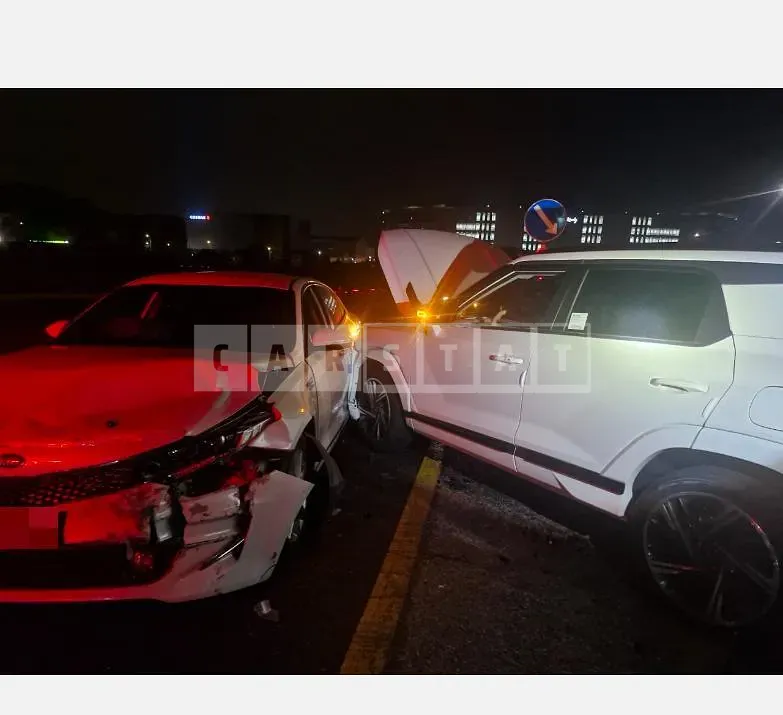 Photo 3 of 3: 2015 Kia K5 LPG — Korean insurance auction