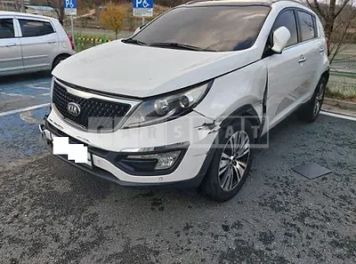 Photo 1 of 26: 2015 Kia Sportage, VIN KNAPE813DFK779814 — Korean insurance auction