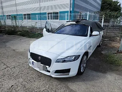 Photo 1 of 27: 2019 Jaguar XF 20d AWD, VIN SAJBA4BN1KCY73474 — Korean insurance auction