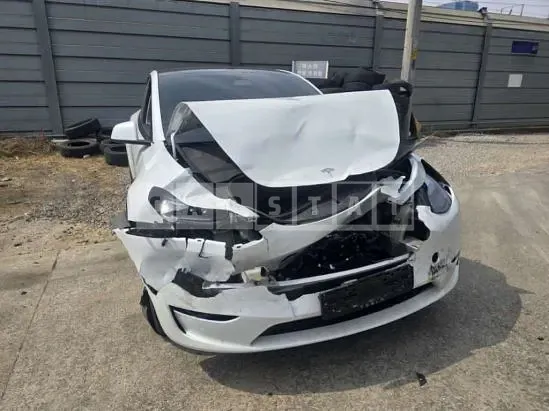 Photo 2 of 18: 2024 Tesla Model Y RWD — Korean insurance auction