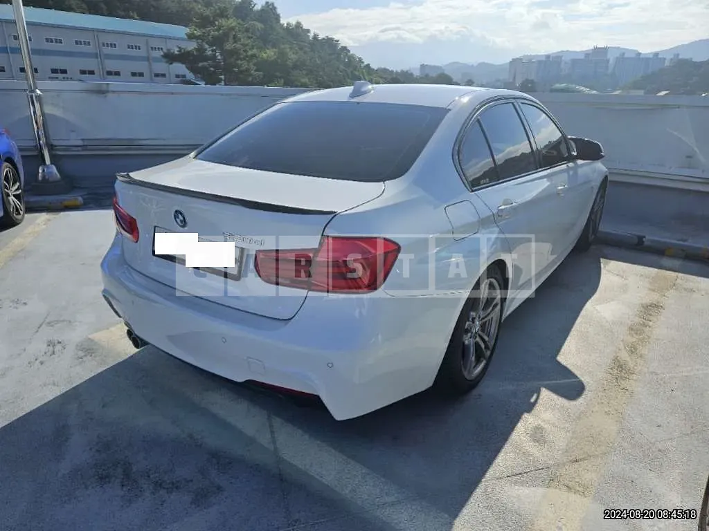 Photo 2 of 12: 2018 BMW 320d — Korean insurance auction