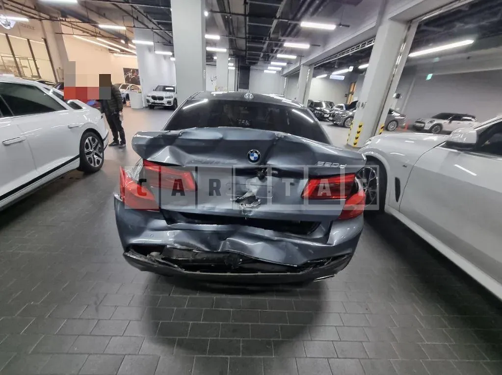Photo 2 of 20: 2017 BMW 520d — Korean insurance auction