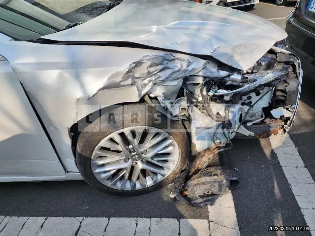Photo 2 of 12: 2015 Lexus ES350, VIN JTHBK1GG3G2223867 — Korean insurance auction