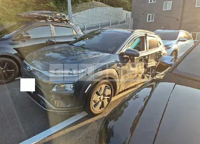 Photo 1 of 30: 2019 Hyundai Kona Electric — Korean insurance auction