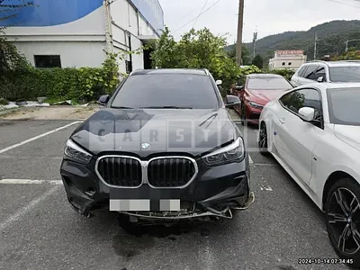 Photo 1 of 23: 2019 BMW X1 xDrive20i Advantage — Korean insurance auction