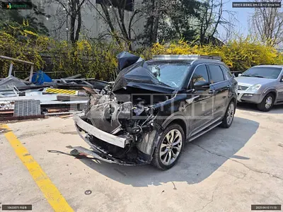 Photo 1 of 22: 2020 Kia Sorento, VIN KNARG81BGMA043528 — Korean insurance auction