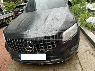 Photo 1 of 33: 2021 Mercedes-Benz GLB200d — Korean insurance auction