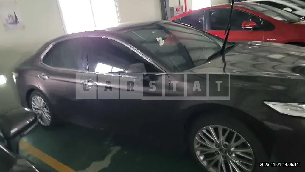 Photo 2 of 12: 2019 Toyota Camry, VIN JTNB11HK9K3084527 — Korean insurance auction