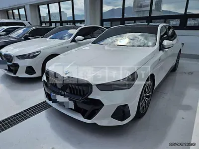 Photo 1 of 19: 2024 BMW 520i — Korean insurance auction