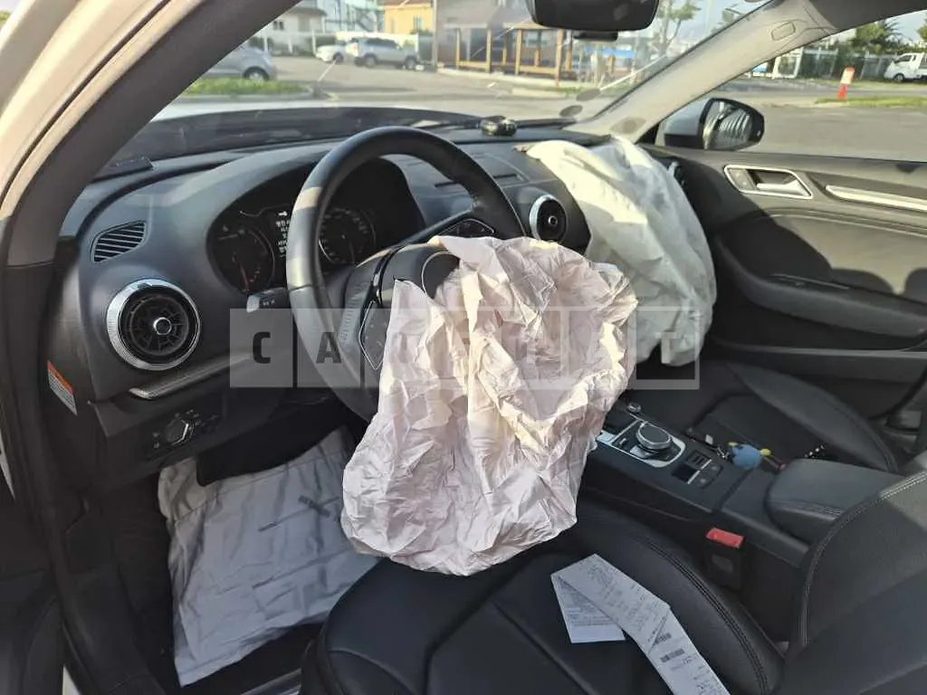 Photo 2 of 16: 2018 Audi A3 40 TFSI — Korean insurance auction