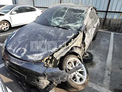 Photo 1 of 10: 2021 Tesla Model Y Long Range, VIN 5YJYGDEE6MF174110 — Korean insurance auction