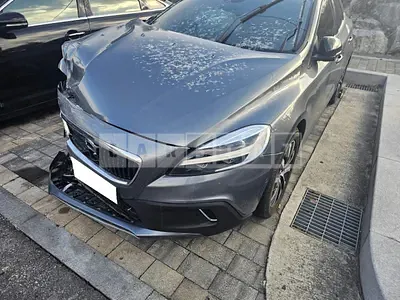 Photo 1 of 18: 2019 Volvo V40CCD3, VIN YV1MZ72K0K2179188 — Korean insurance auction