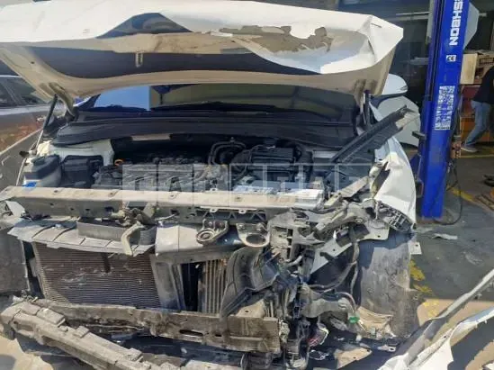 Photo 2 of 16: 2019 Hyundai Santa Fe — Korean insurance auction