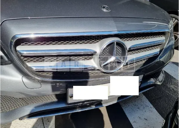 Photo 2 of 23: 2019 Mercedes-Benz E300 — Korean insurance auction