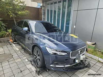 Photo 1 of 30: 2023 Volvo S90B5 — Korean insurance auction