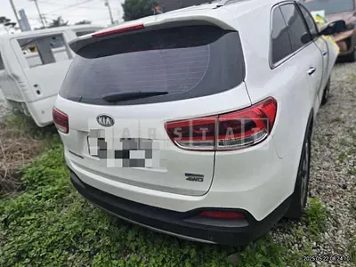 Photo 1 of 28: 2015 Kia Sorento 4WD — Korean insurance auction