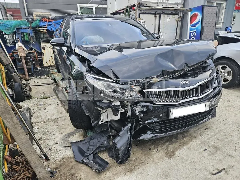 Photo 2 of 11: 2019 Kia K5, VIN KNAGU411BLA346256 — Korean insurance auction