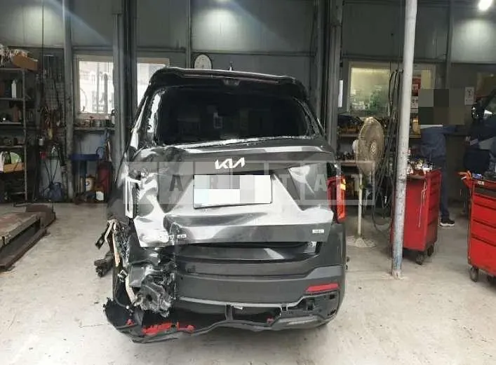 Photo 2 of 51: 2024 Kia Sorento Hybrid 4WD — Korean insurance auction