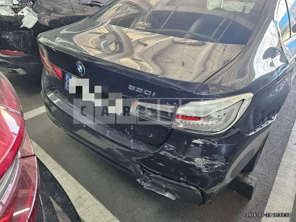Photo 2 of 38: 2017 BMW 530i — Korean insurance auction