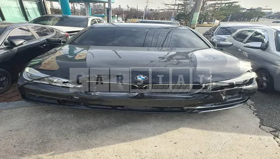 Photo 2 of 17: 2016 BMW 740Li xDrive — Korean insurance auction