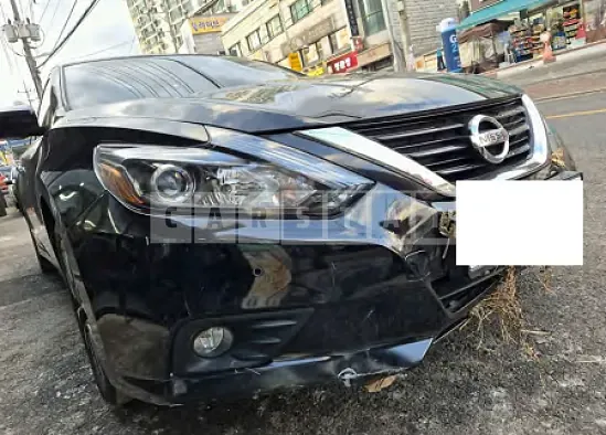 Photo 2 of 13: 2017 Nissan Altima 2.5 — Korean insurance auction