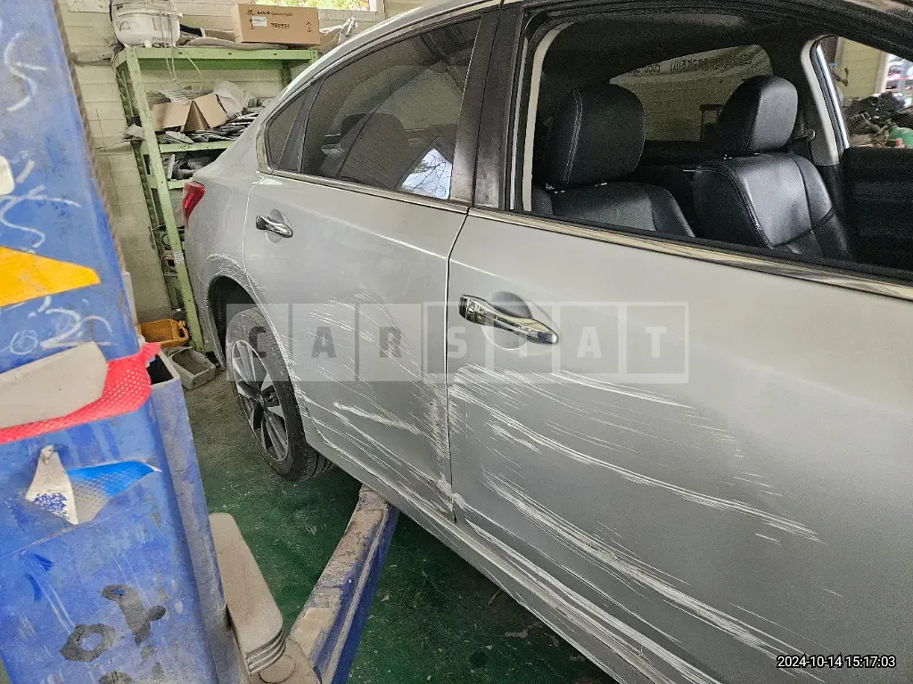 Photo 2 of 12: 2017 Nissan Altima 2.5 — Korean insurance auction