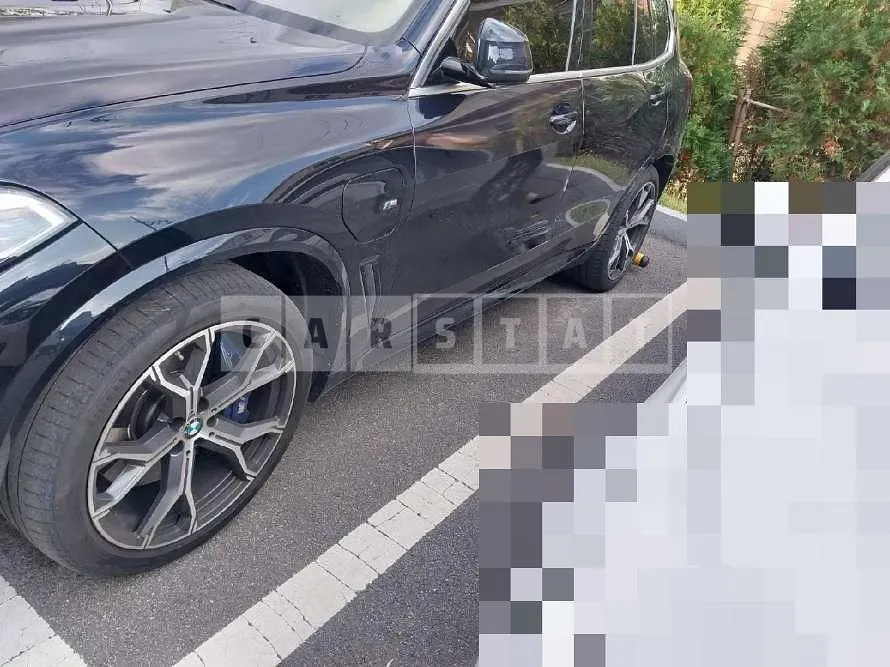 Photo 2 of 3: 2021 BMW (parts) X5 xDrive45e Wheels — Korean insurance auction